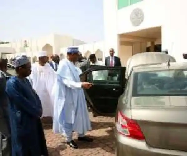Photos: Buhari Receives Peugeot Car Executives In Nigeria, Inspects Latest Brands Of Peugeot